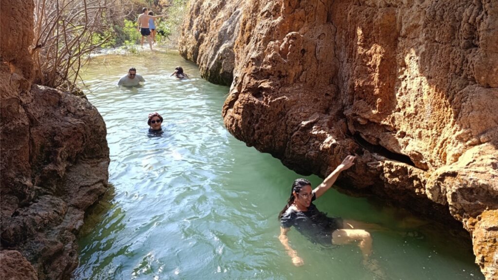 נחל צלמון חזר לחיים: נהנים בבריכת גשר הטרוורטין בנחל צלמון