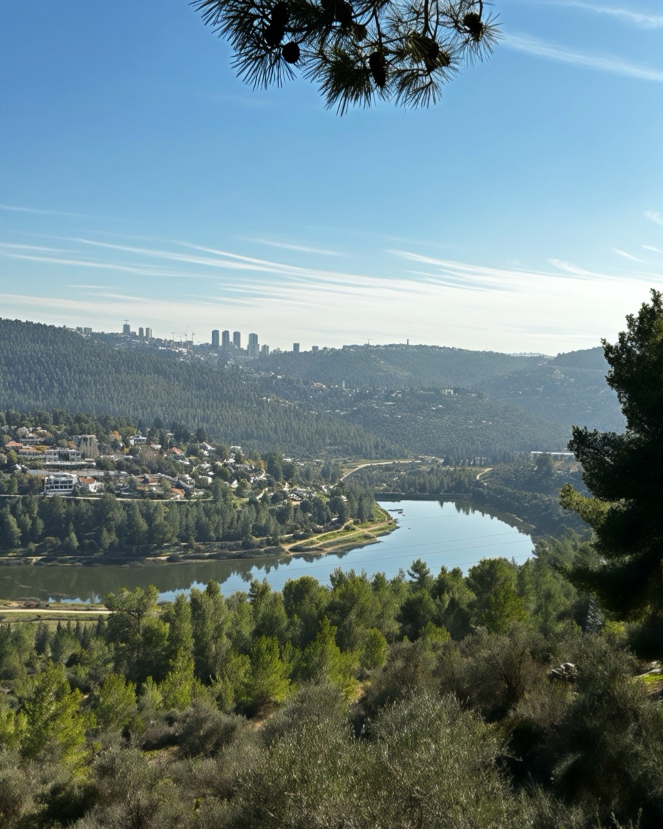 מאגר בית זית והסביבה - מסלולים, טיולים ותצפיות. הקטגוריה באפליקציה
